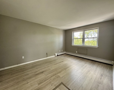 85-87 Union Avenue - Photo Thumbnail 2