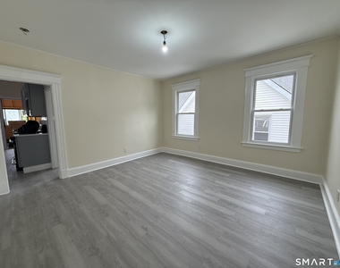 82 Bunker Hill Avenue - Photo Thumbnail 8