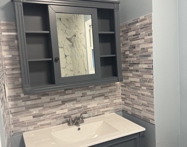 1248 Pembroke Street - Photo Thumbnail 7