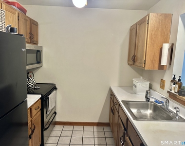 8 Rose Lane - Photo Thumbnail 3