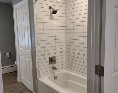 1515 Park Avenue - Photo Thumbnail 3
