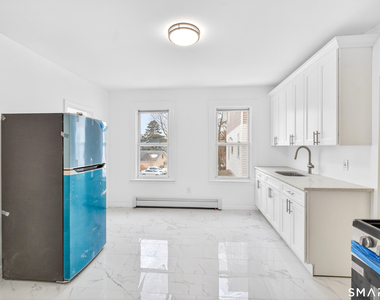 168 Black Rock Avenue - Photo Thumbnail 4