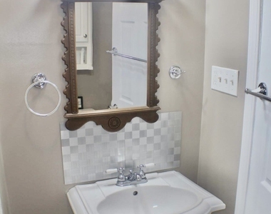 150 Whitney Street - Photo Thumbnail 7