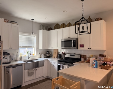 315 Humphrey Street - Photo Thumbnail 2