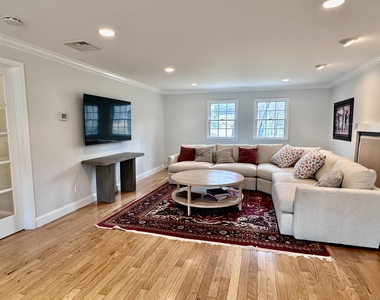 20 Joann Circle - Photo Thumbnail 13