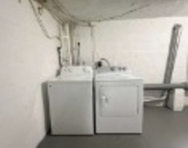 1160 Whitney Avenue - Photo Thumbnail 9