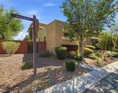 2 Garden Rain Drive - Photo Thumbnail 2