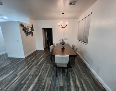 9882 Oriole Crest Court - Photo Thumbnail 4