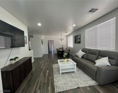 9882 Oriole Crest Court - Photo Thumbnail 1