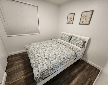 9882 Oriole Crest Court - Photo Thumbnail 8