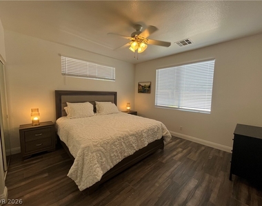9882 Oriole Crest Court - Photo Thumbnail 7