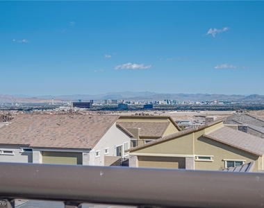 900 Elmwood Forest Lane - Photo Thumbnail 14