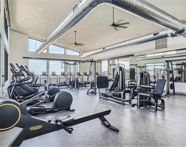 900 Elmwood Forest Lane - Photo Thumbnail 16