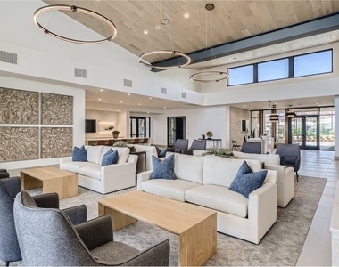 900 Elmwood Forest Lane - Photo Thumbnail 24