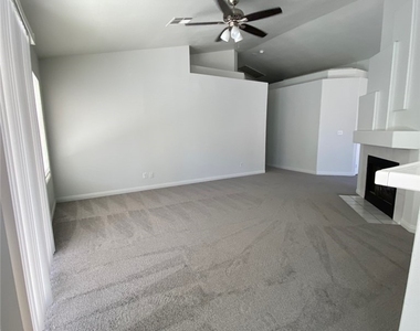 181 Laguna Hills Court - Photo Thumbnail 6