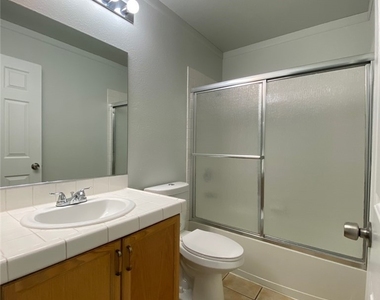181 Laguna Hills Court - Photo Thumbnail 18