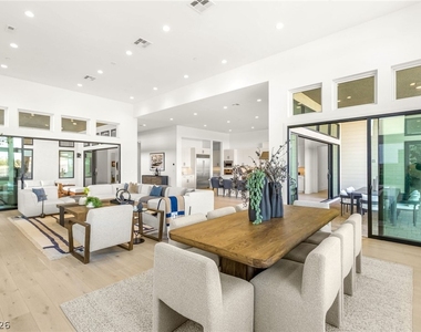 10964 Rossa Peak Avenue - Photo Thumbnail 24