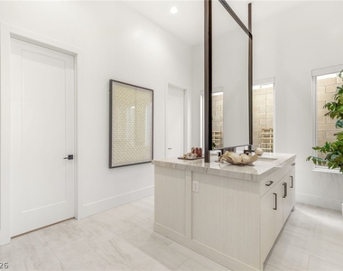 10964 Rossa Peak Avenue - Photo Thumbnail 30