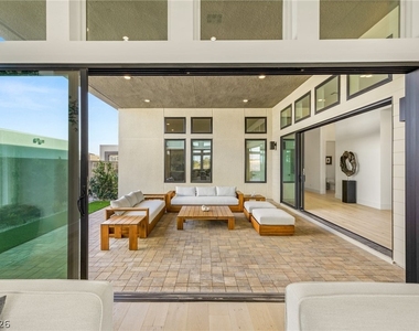 10964 Rossa Peak Avenue - Photo Thumbnail 11