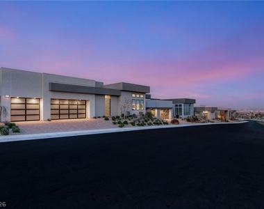 10964 Rossa Peak Avenue - Photo Thumbnail 47