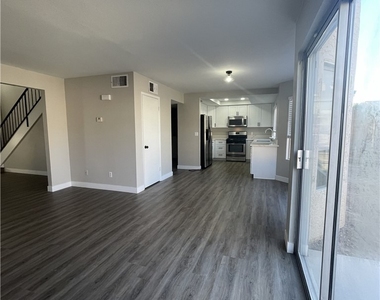 2840 Belleza Lane - Photo Thumbnail 3