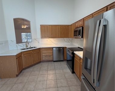 5776 E Badlands Lane - Photo Thumbnail 9