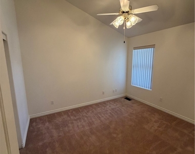 5776 E Badlands Lane - Photo Thumbnail 14