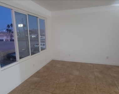 305 N 10th Street - Photo Thumbnail 6