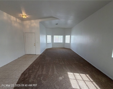 343 Mulberry Glen Drive - Photo Thumbnail 2