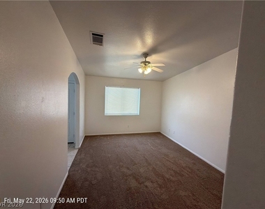 343 Mulberry Glen Drive - Photo Thumbnail 8