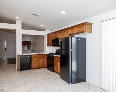 6408 Flathead Avenue - Photo Thumbnail 5