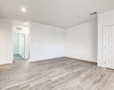1278 Arcadia Rim Place - Photo Thumbnail 9