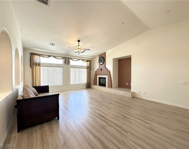 8228 Weeping Springs Avenue - Photo Thumbnail 4