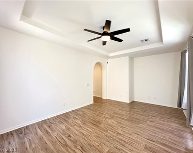 8228 Weeping Springs Avenue - Photo Thumbnail 15