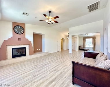 8228 Weeping Springs Avenue - Photo Thumbnail 5