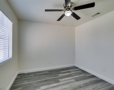 8705 Majestic Pine Avenue - Photo Thumbnail 30