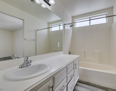 8705 Majestic Pine Avenue - Photo Thumbnail 38