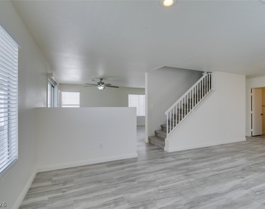 8705 Majestic Pine Avenue - Photo Thumbnail 25