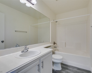 8705 Majestic Pine Avenue - Photo Thumbnail 33