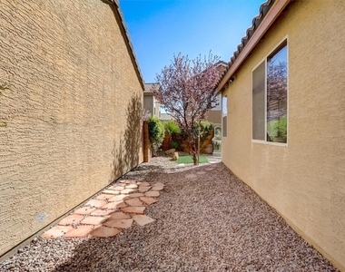 10948 Positano Street - Photo Thumbnail 25