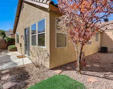 10948 Positano Street - Photo Thumbnail 24