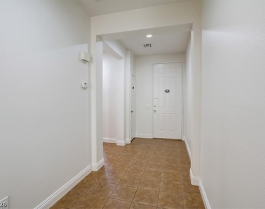 10948 Positano Street - Photo Thumbnail 3