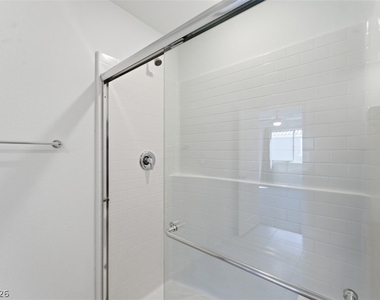 5427 Barcola Avenue - Photo Thumbnail 23