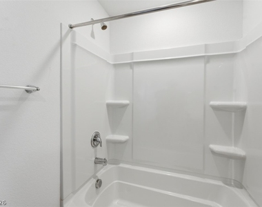 5427 Barcola Avenue - Photo Thumbnail 33