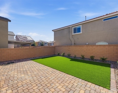 5427 Barcola Avenue - Photo Thumbnail 36