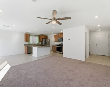 5427 Barcola Avenue - Photo Thumbnail 4