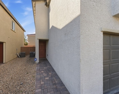 5427 Barcola Avenue - Photo Thumbnail 1