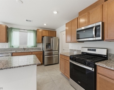 5427 Barcola Avenue - Photo Thumbnail 8