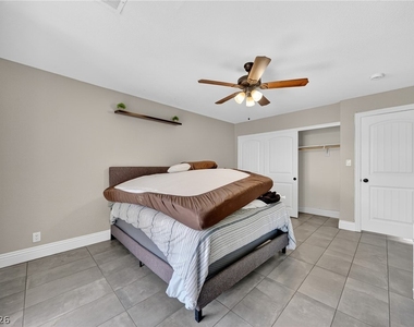 3001 Merritt Avenue - Photo Thumbnail 16
