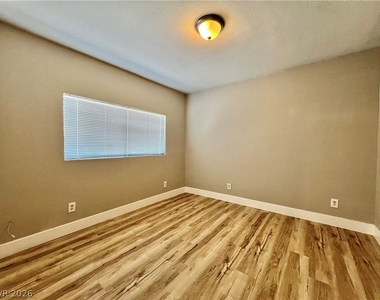 508 Harvard Street - Photo Thumbnail 16
